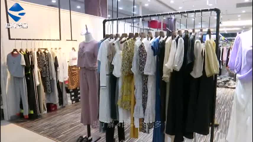 女子帶小孩行竊，沙洲尾多家服裝店“中招”